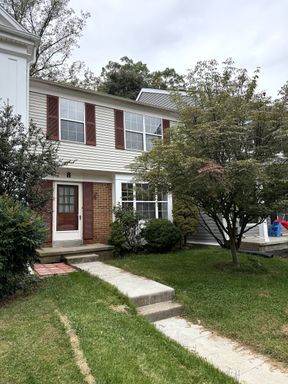 3 Bedroom Townhome – 8 Lambeth Bridge Ct , Lutherville Timonium, MD 21093