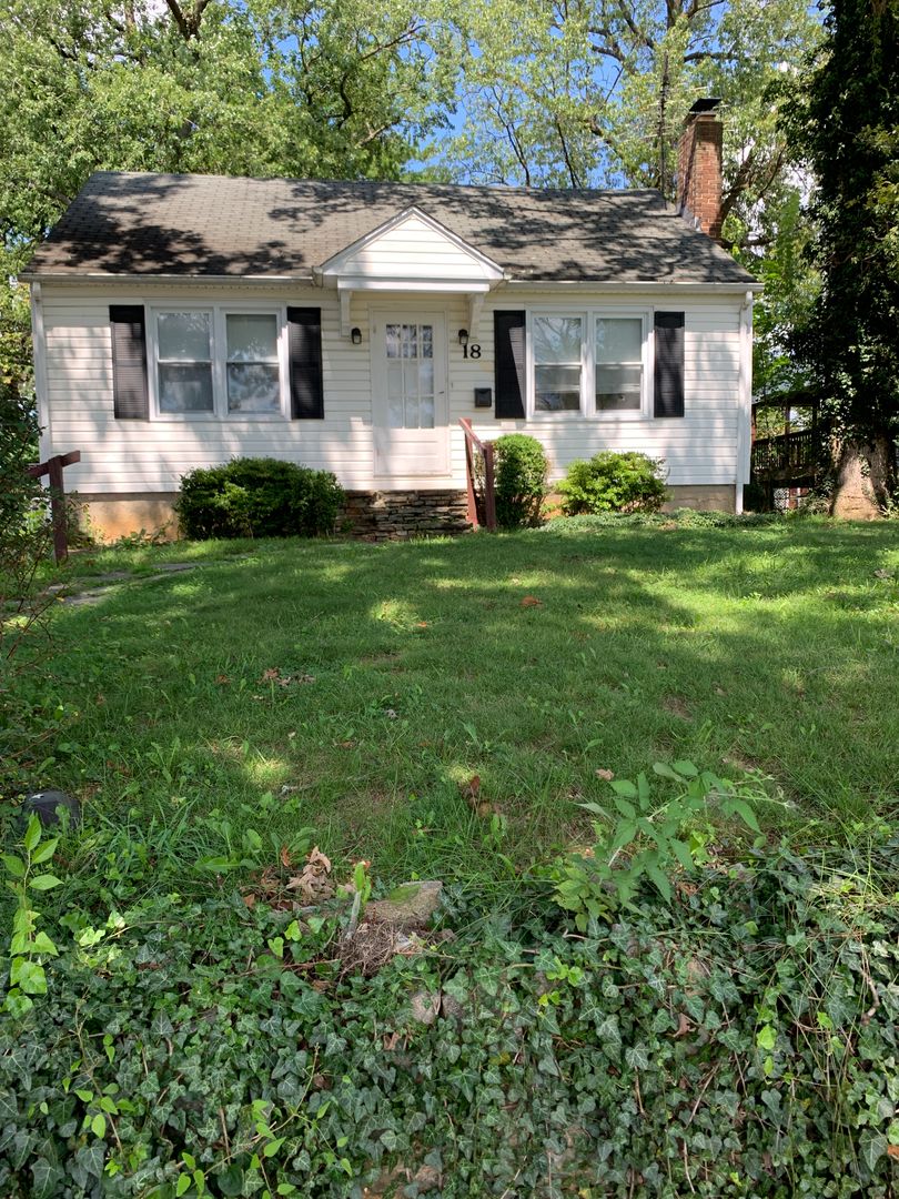Lutherville-Timonium House: 18 Belfast Road