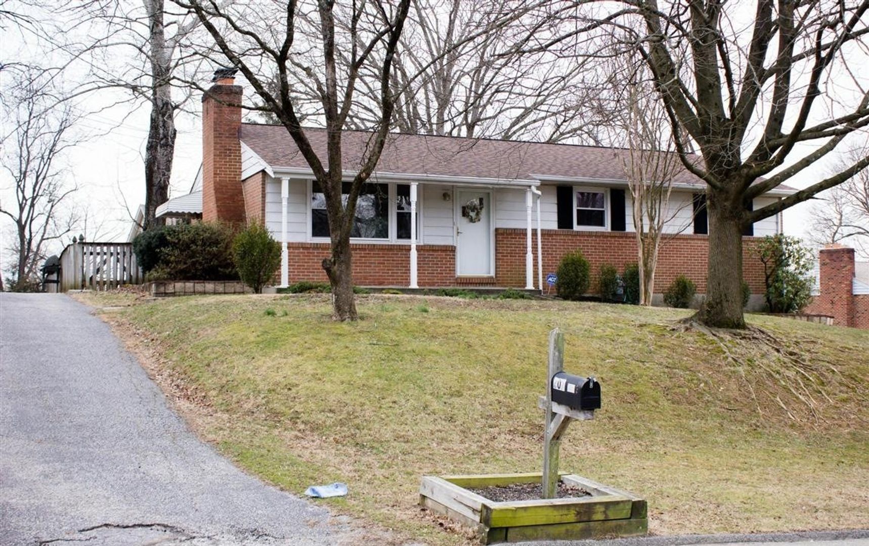 Cockeysville House: 207 Dawson Drive