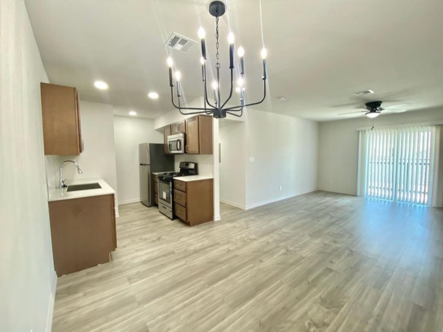 Tulsa Apartment: 1329 E 64th St