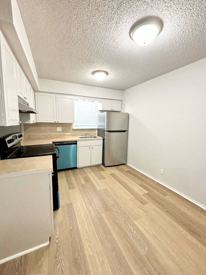 Tulsa Apartment: 1785 S 79th E Ave