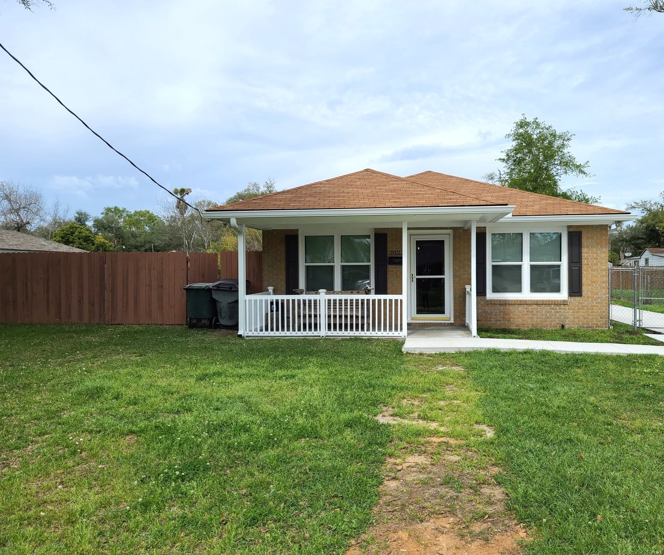 Lake Charles House: 2023 10th Street