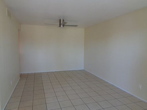 Light & bright second floor 2 bedroom unit in four plex-great location!