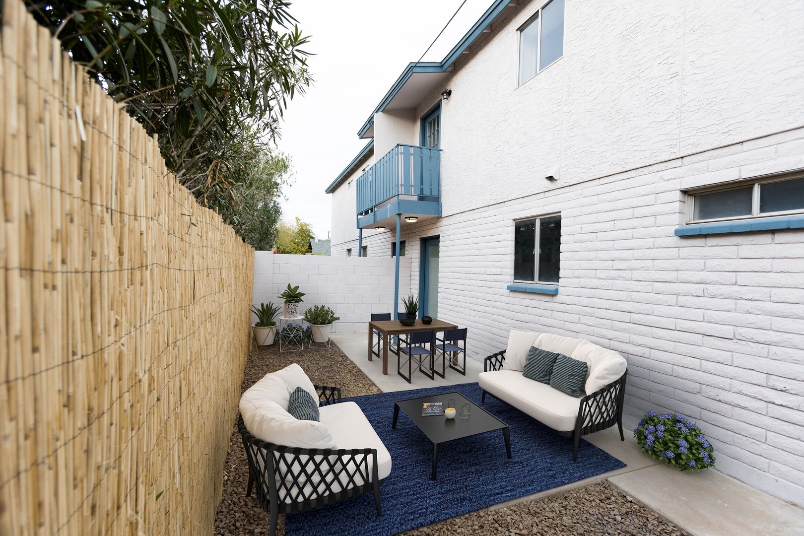 Phoenix Apartment: 85 W. Willetta St.