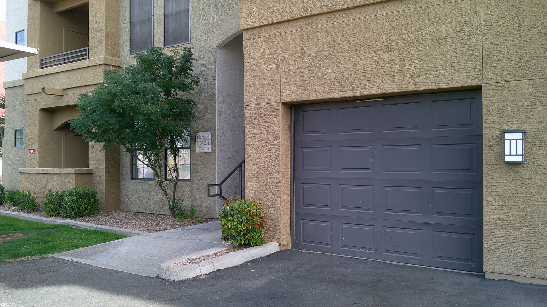 Phoenix Condo: 5302 E. Van Buren St. #1038