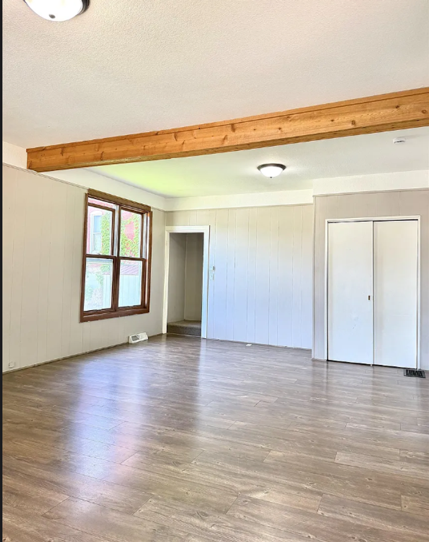 Dubuque House: 2106 Kleine