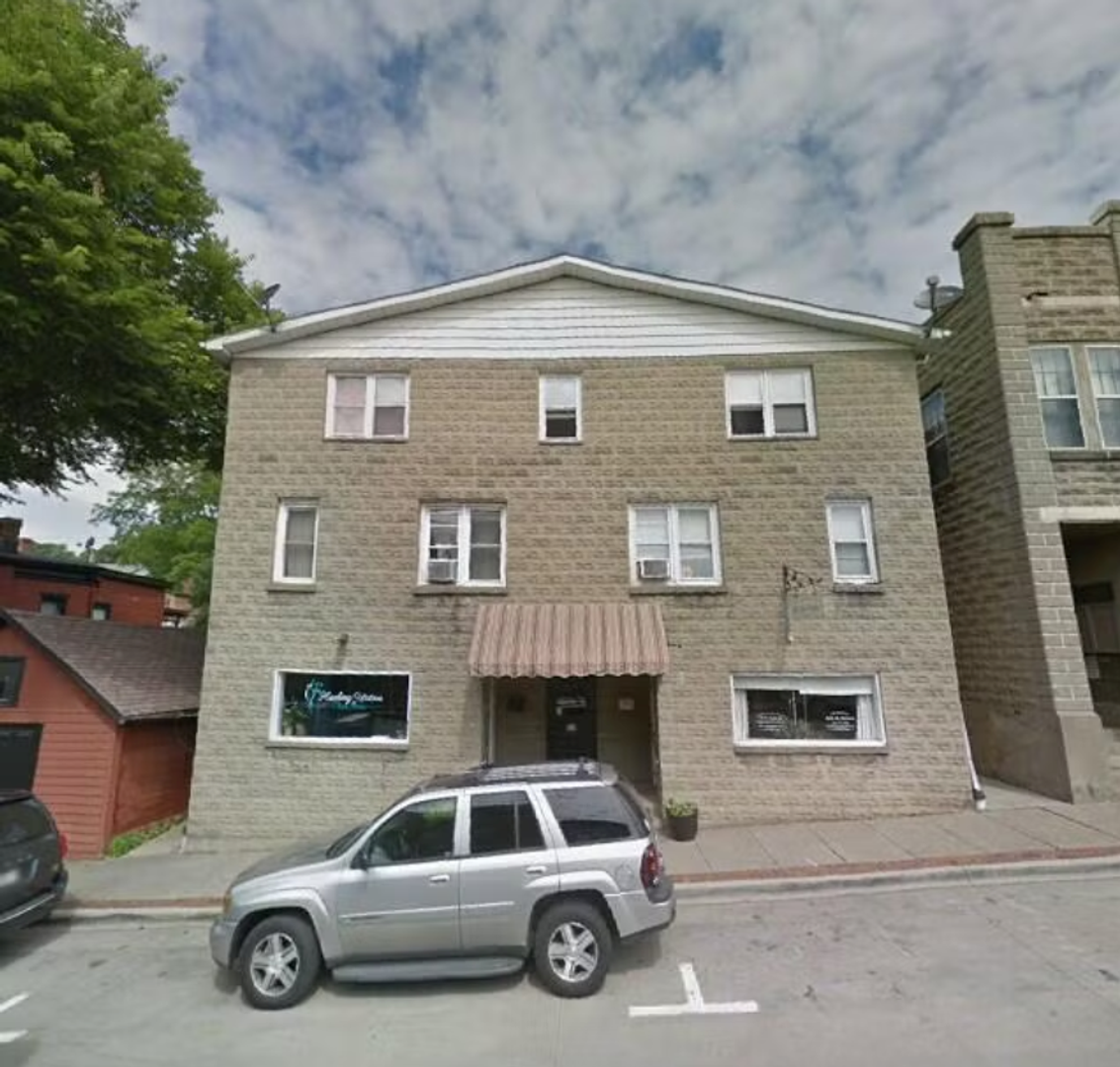 Galena Apartment: 310 N Main