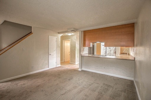 2 Bedroom DowntownTownhome with Fresh Updates & Parking – photo 1