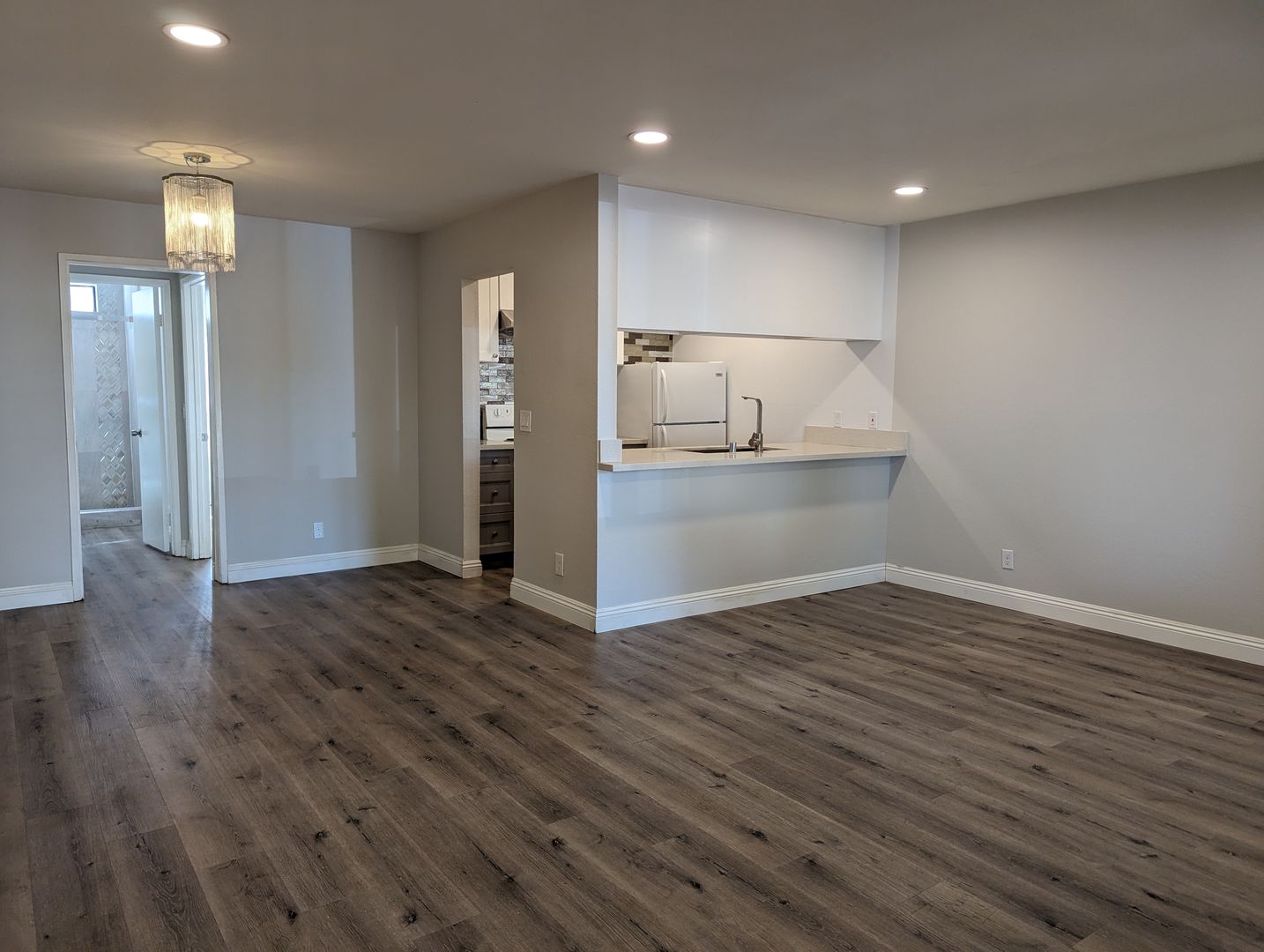 Pasadena Apartment: 1414 E. Orange Grove Ave.