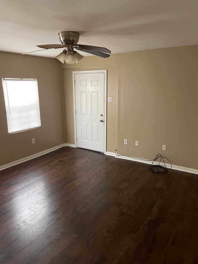 New Orleans Apartment: 6001 Cameron Blvd