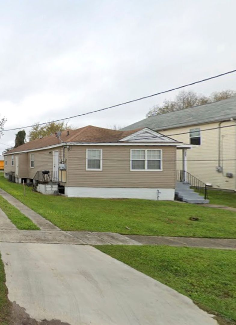 New Orleans Apartment: 5730 Cameron Blvd