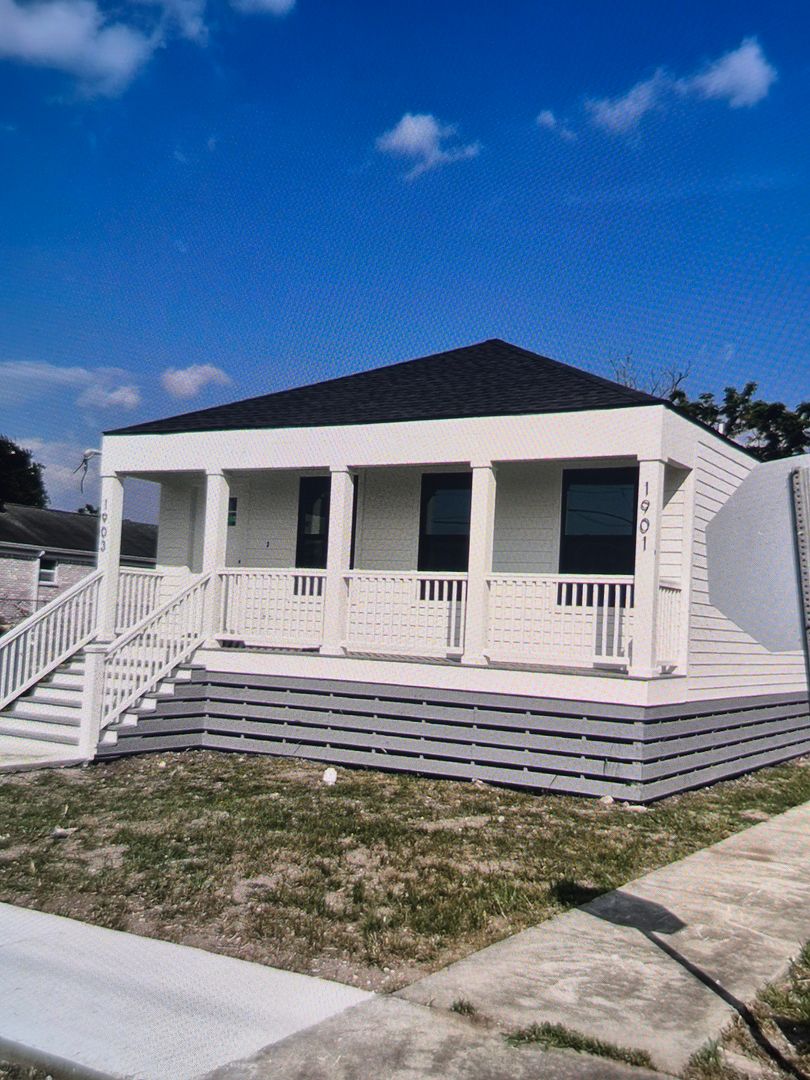 New Orleans Apartment: 1903 Flood St