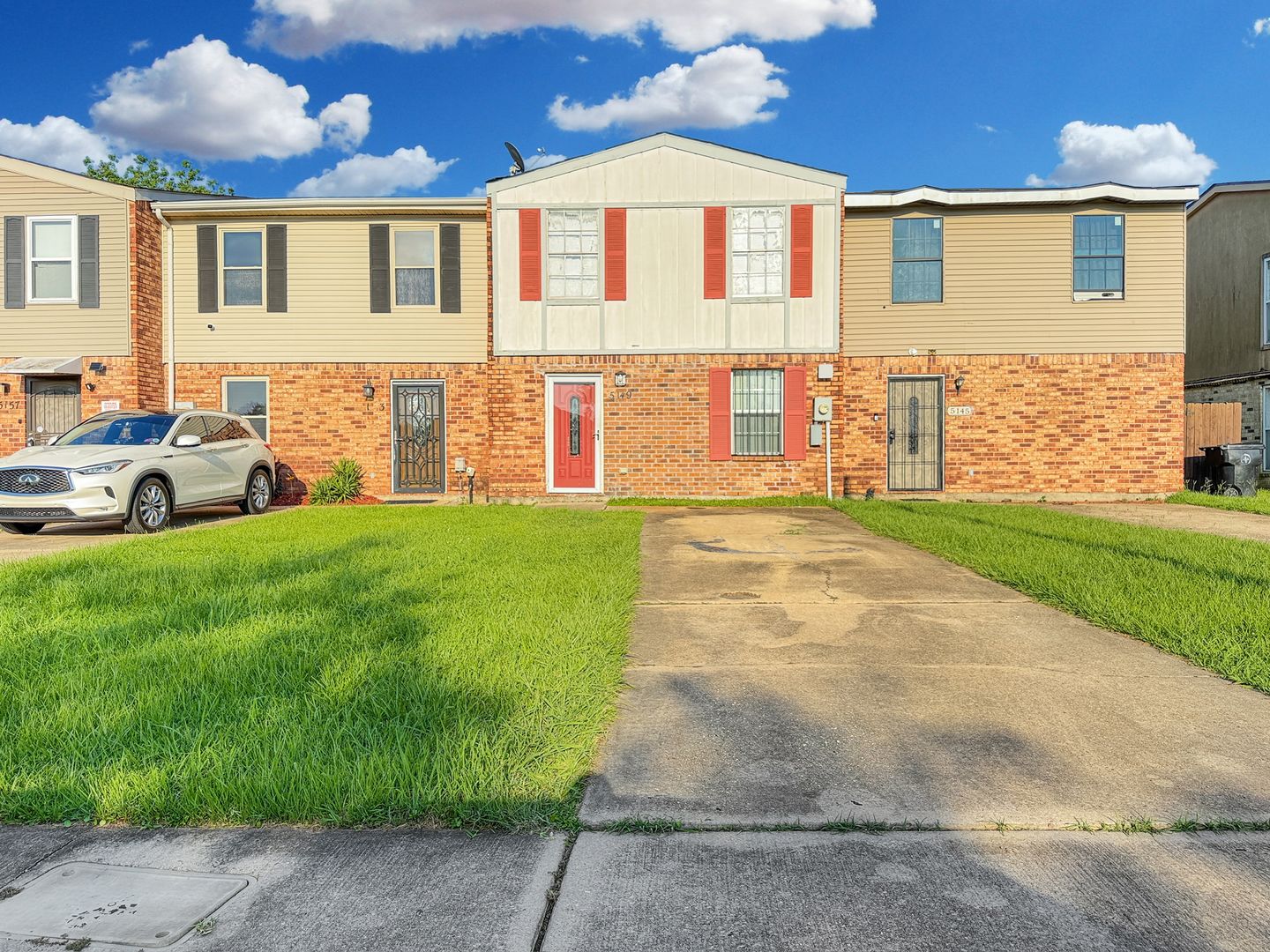 New Orleans House: 5149 Basinview Dr