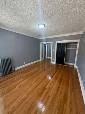 Discover 7001 S Aberdeen, a two-bedroom, one-bath apartment in Chicago – photo 1