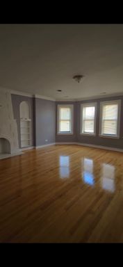 LARGE 3 BEDROOM – photo 1