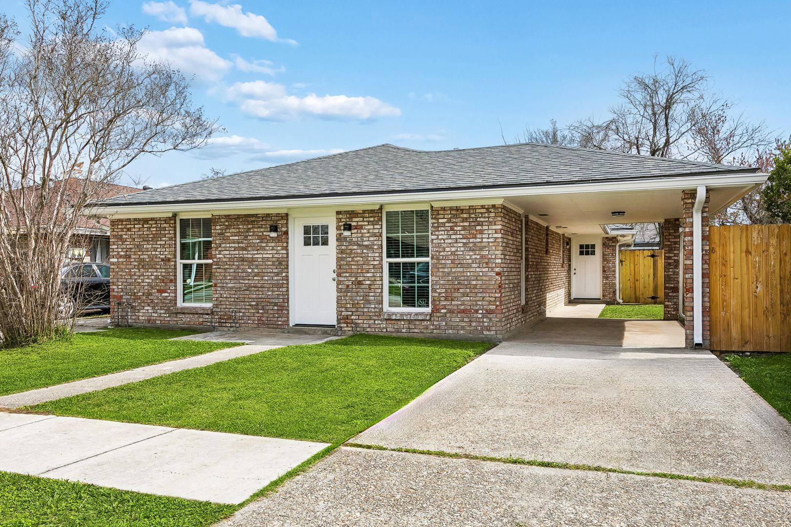 Kenner Apartment: 2610-2612 Dawson Street