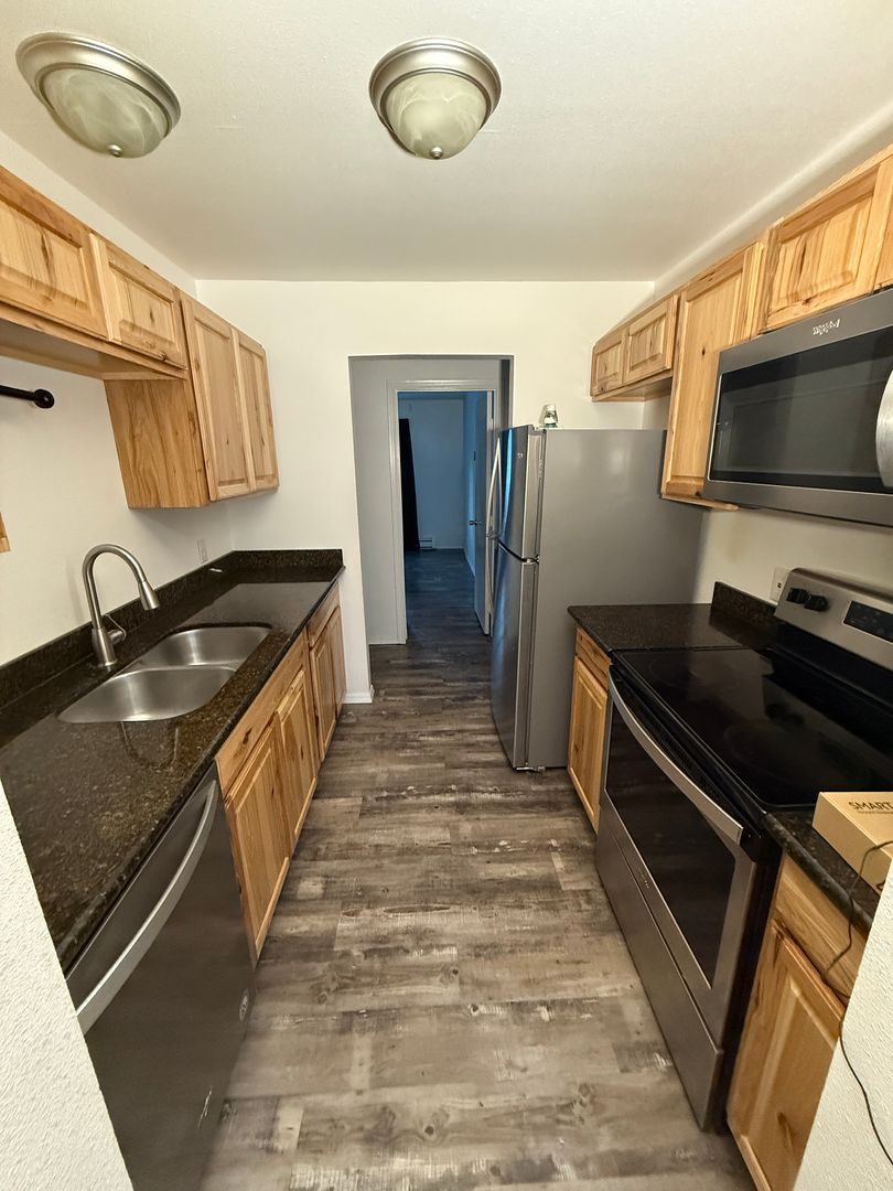 Delta Junction Apartment: 2422 3rd St