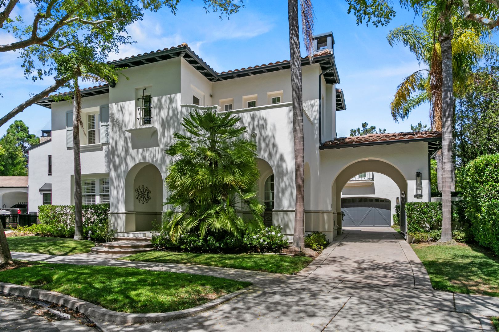 Newport Beach House: 23 Boardwalk