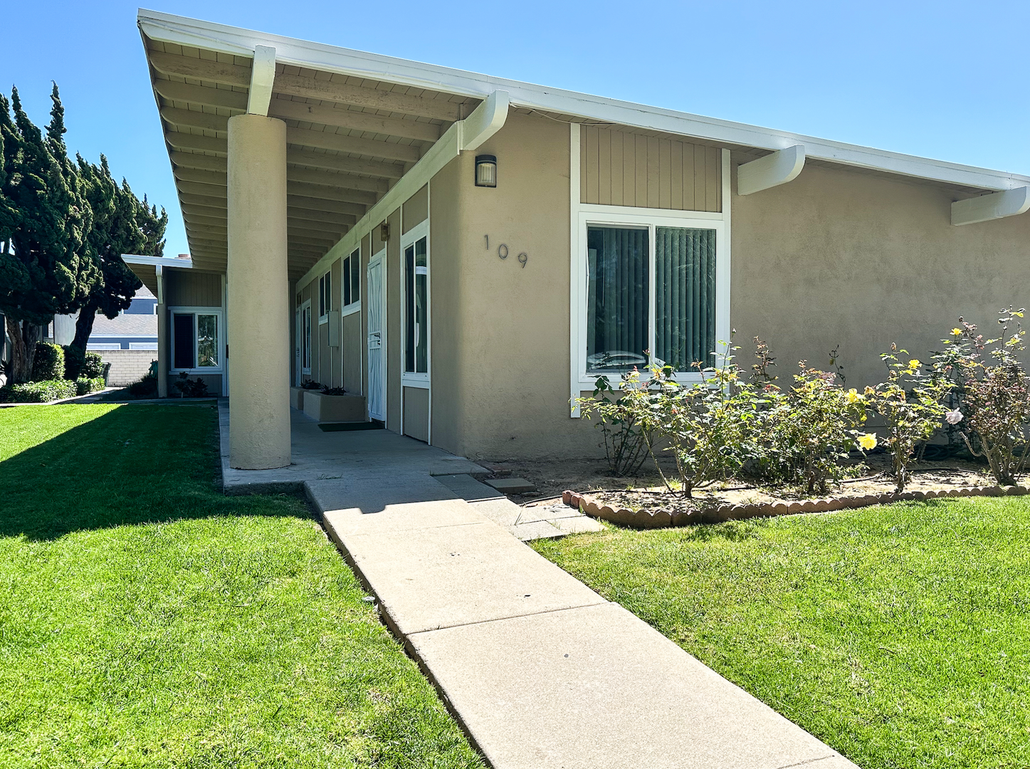 Costa Mesa Apartment: 109 Clearbrook. Ln