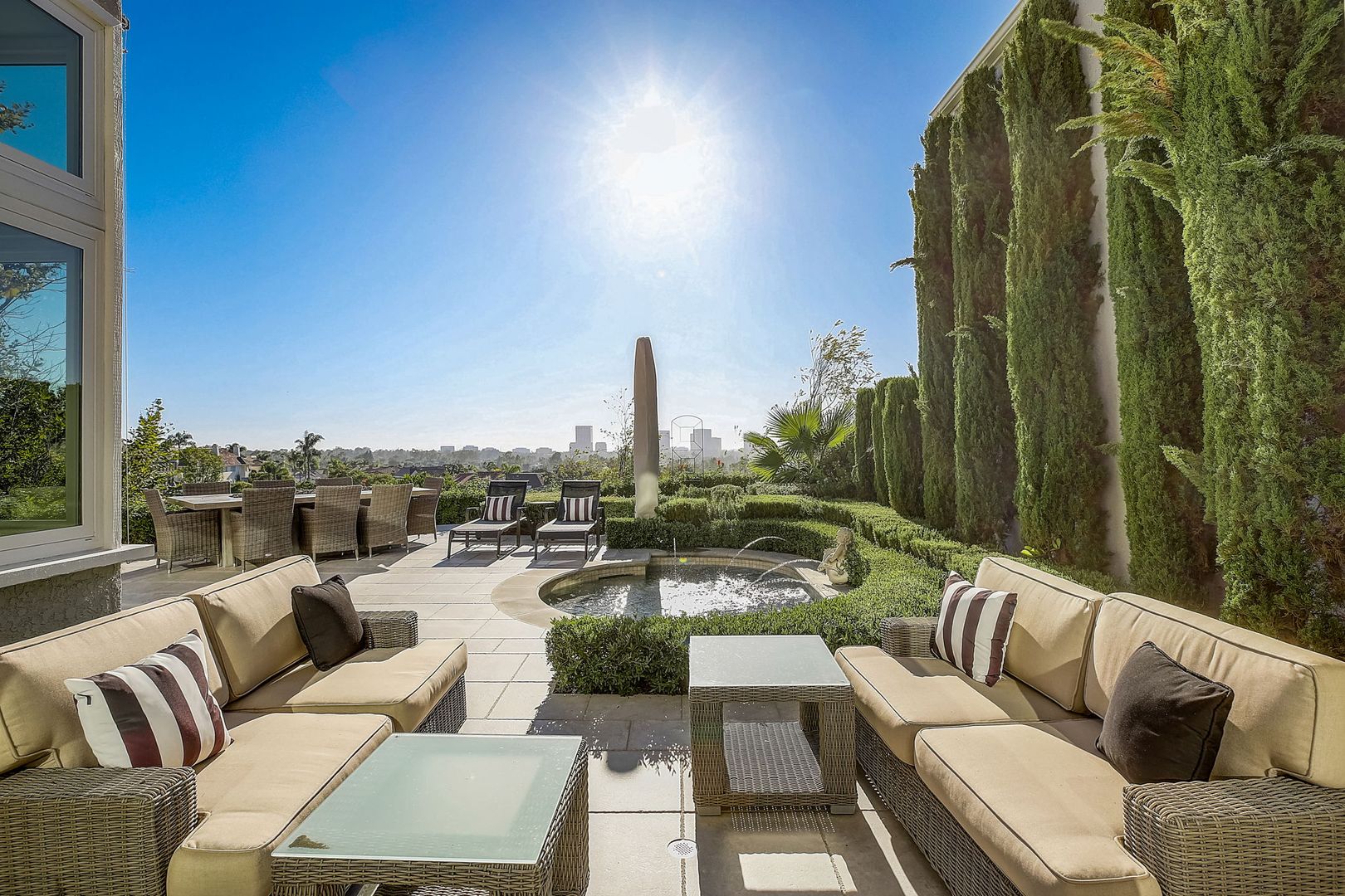 Newport Beach House: 1 Monaco