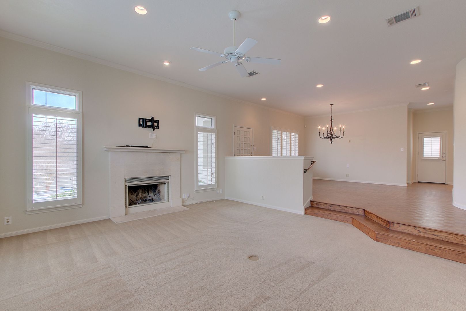 4231 Westlake Drive E2 3 of 12