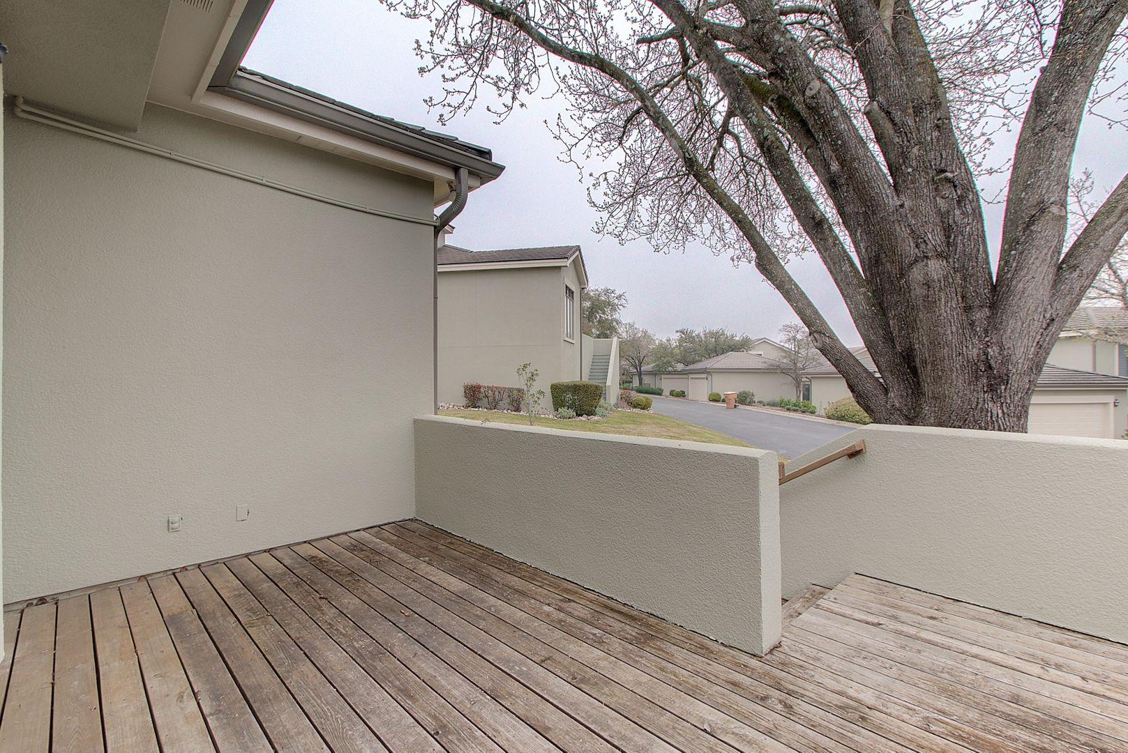 4231 Westlake Drive E2 30 of 32