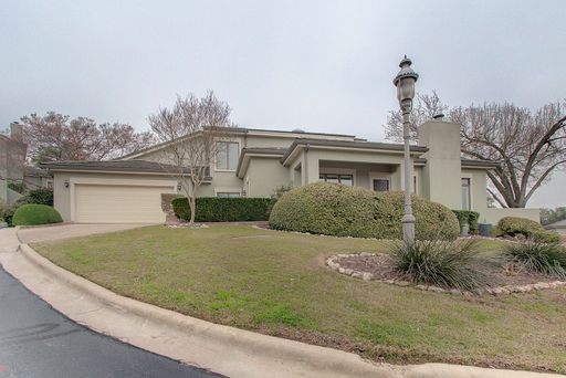 Rare 3 BR / 2.5 BA / 2 Car Garage Westlake Condo 14th Fairway (Austin Country Club) (Eanes ISD) – photo 1