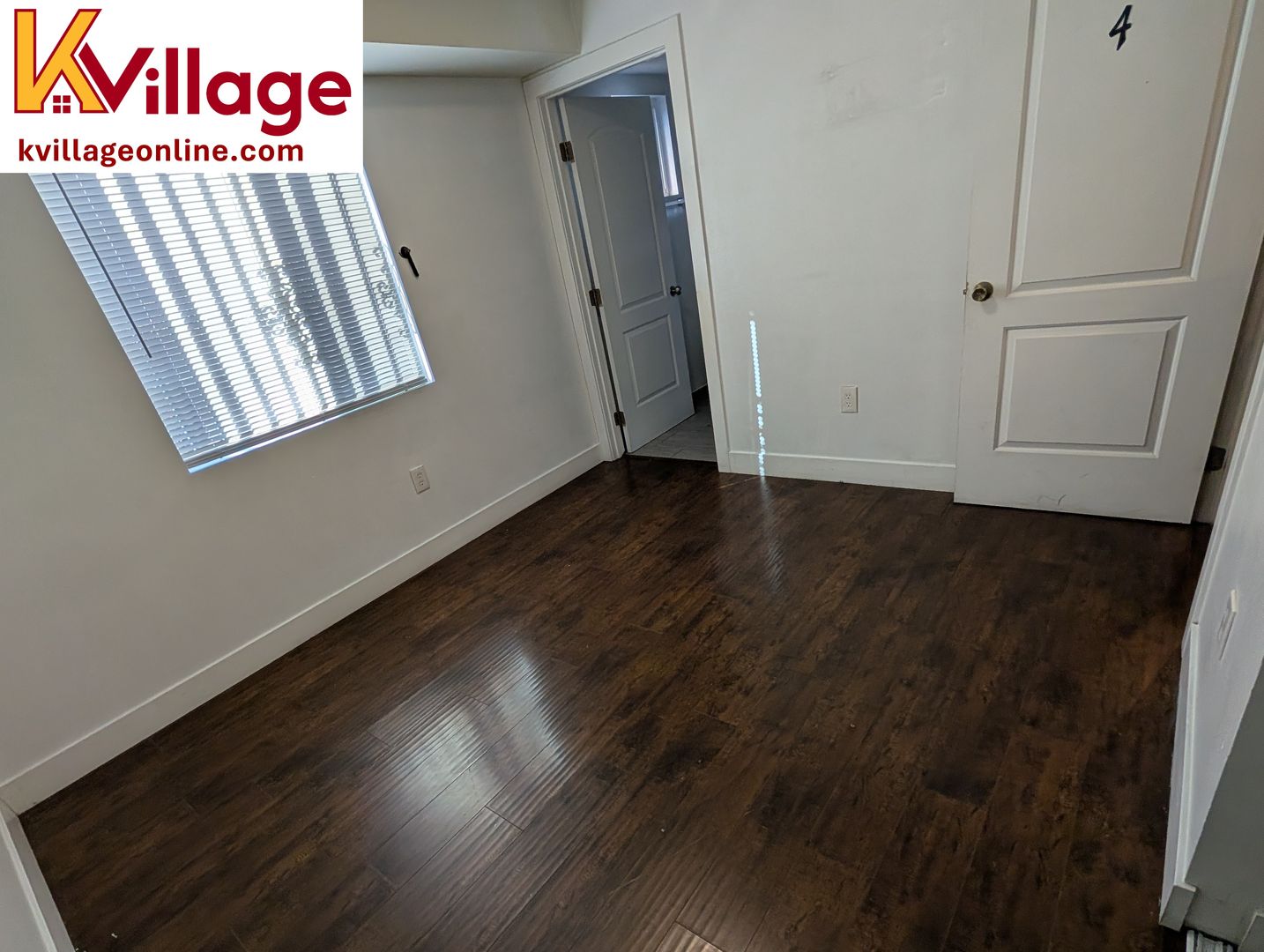 LOS ANGELES Apartment: 1440 W 35TH ST