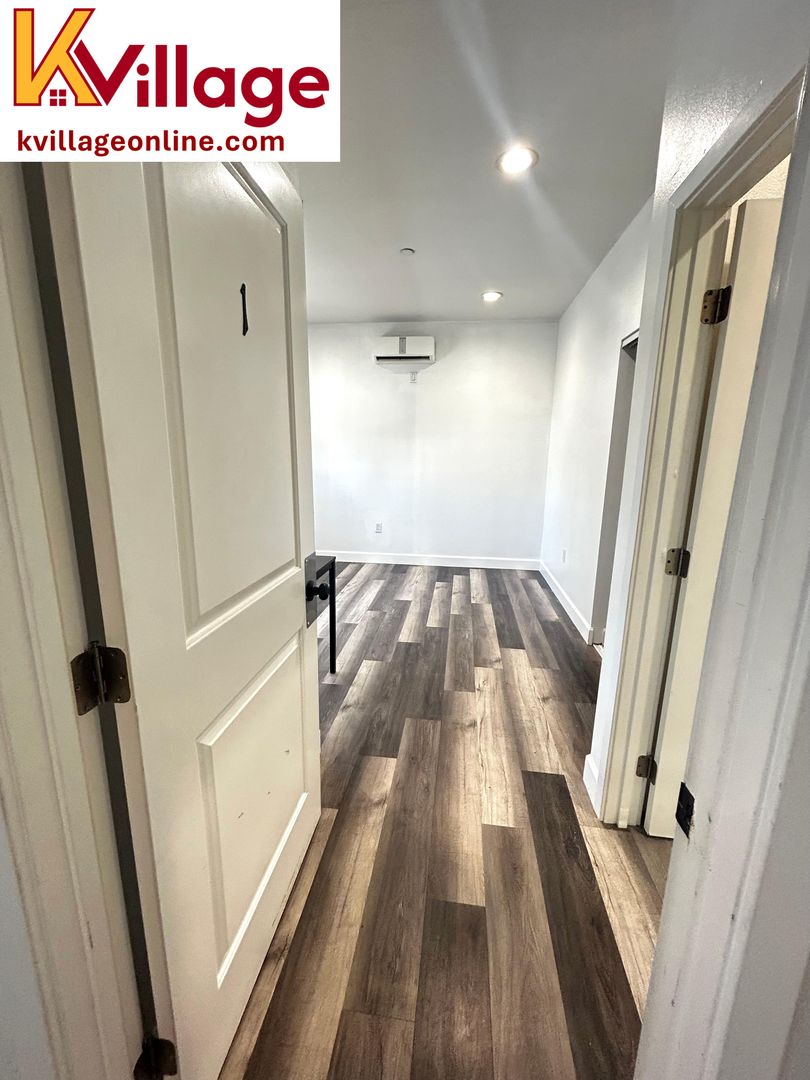 LOS ANGELES Apartment: 1565 W 36TH ST