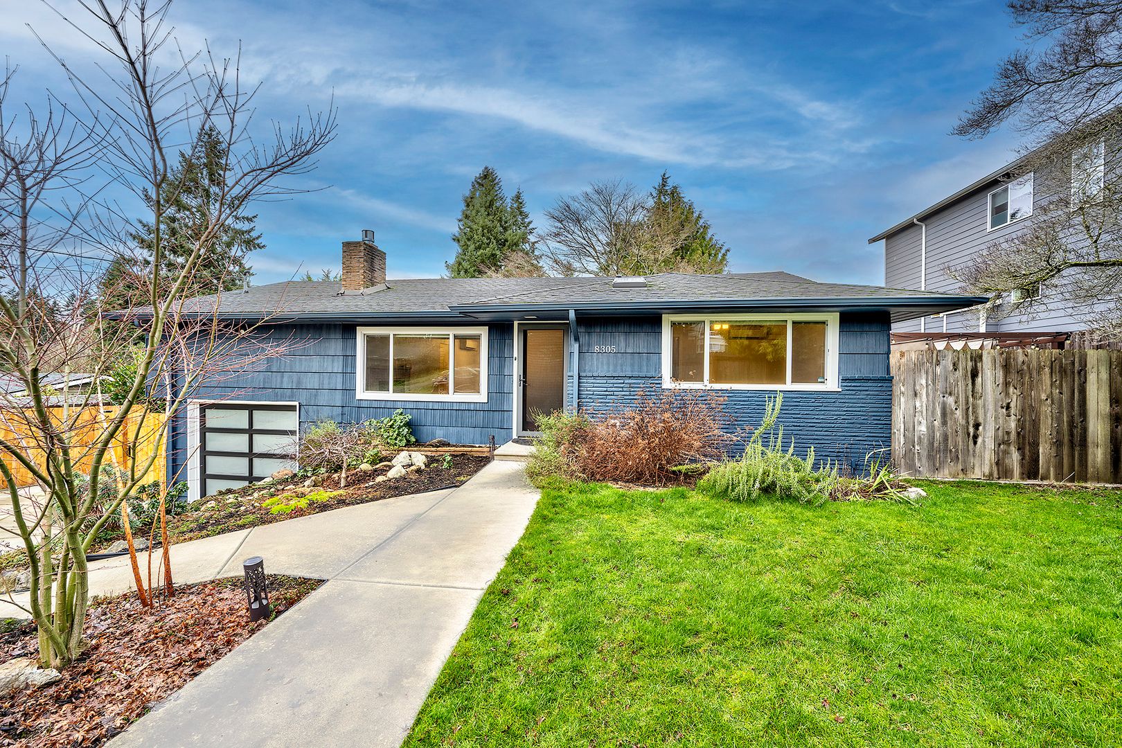 Edmonds House: 8305 224th St SW