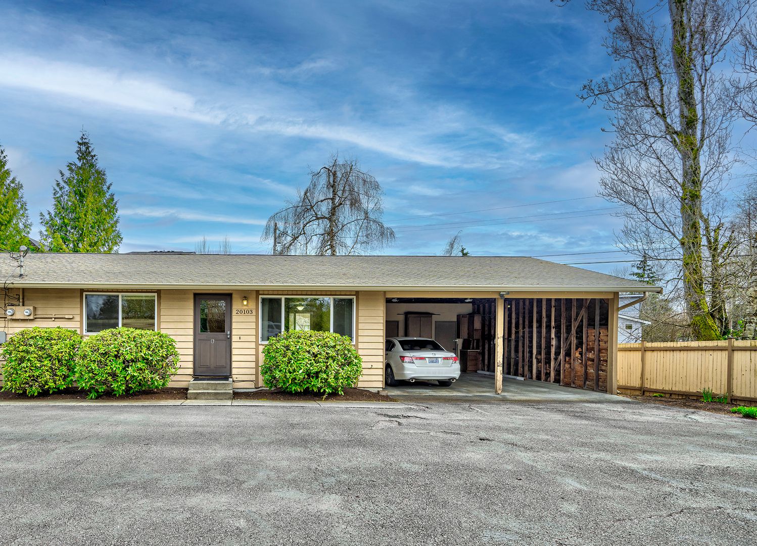 Lynnwood House: 20103 Birch Way #B