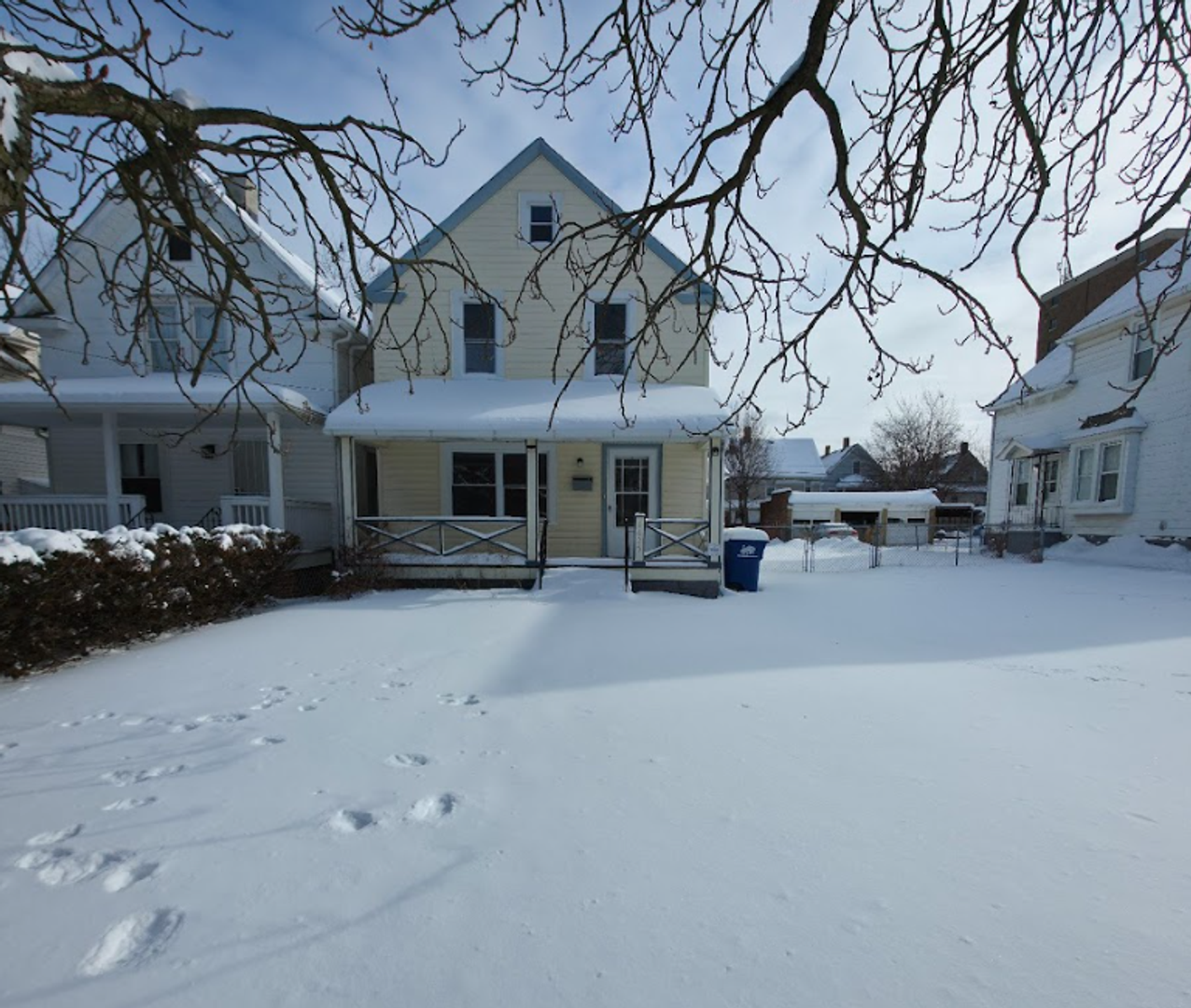 Lakewood House: 1625 Lakewood Avenue