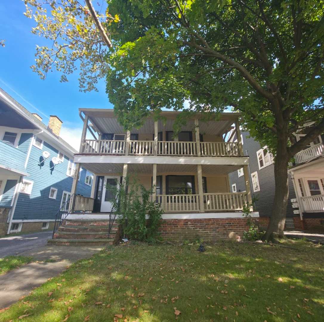 Cleveland Heights Apartment: 1619 Hillcrest Rd