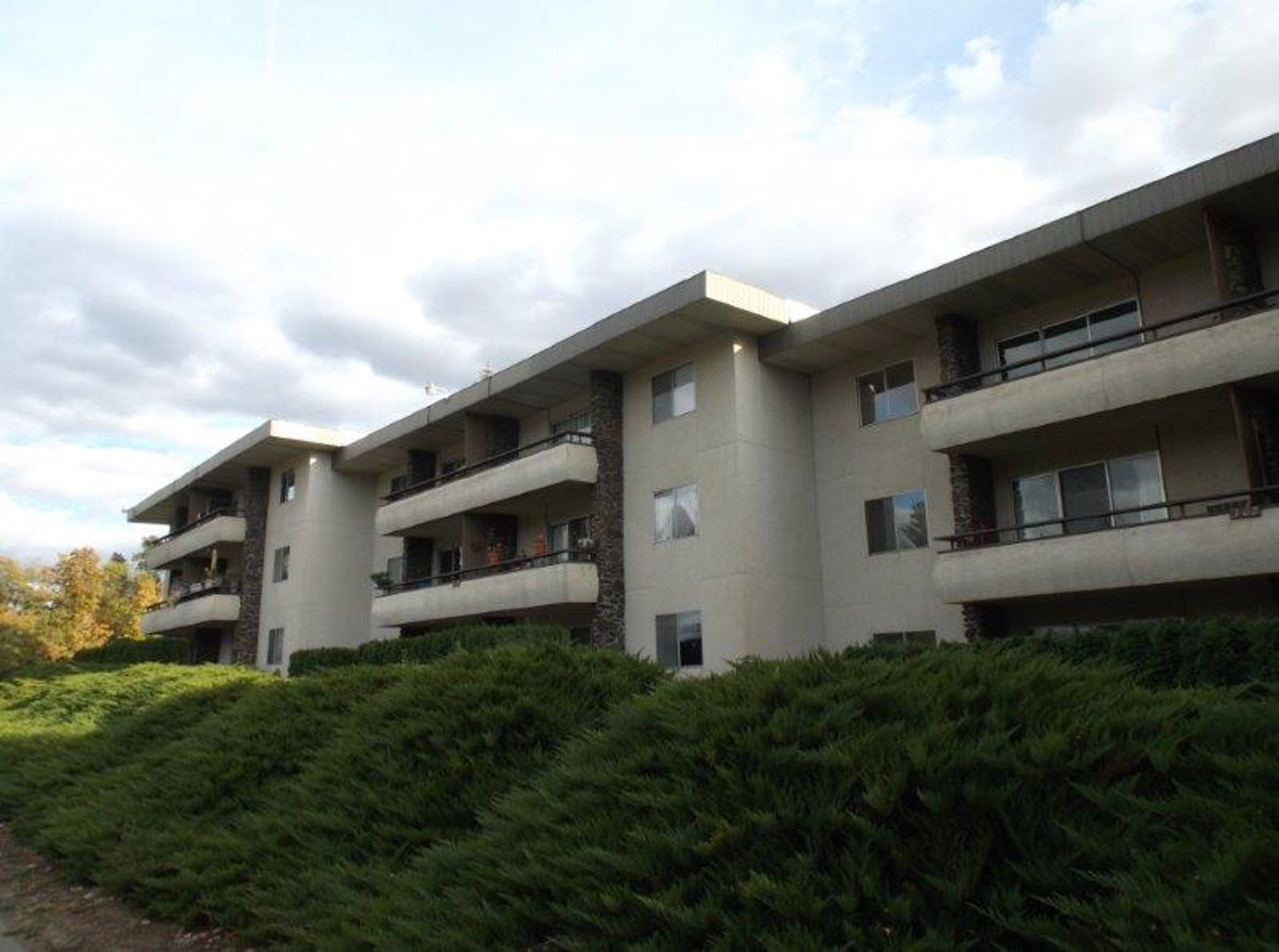 Spokane Apartment: 3102 E 27th Ave