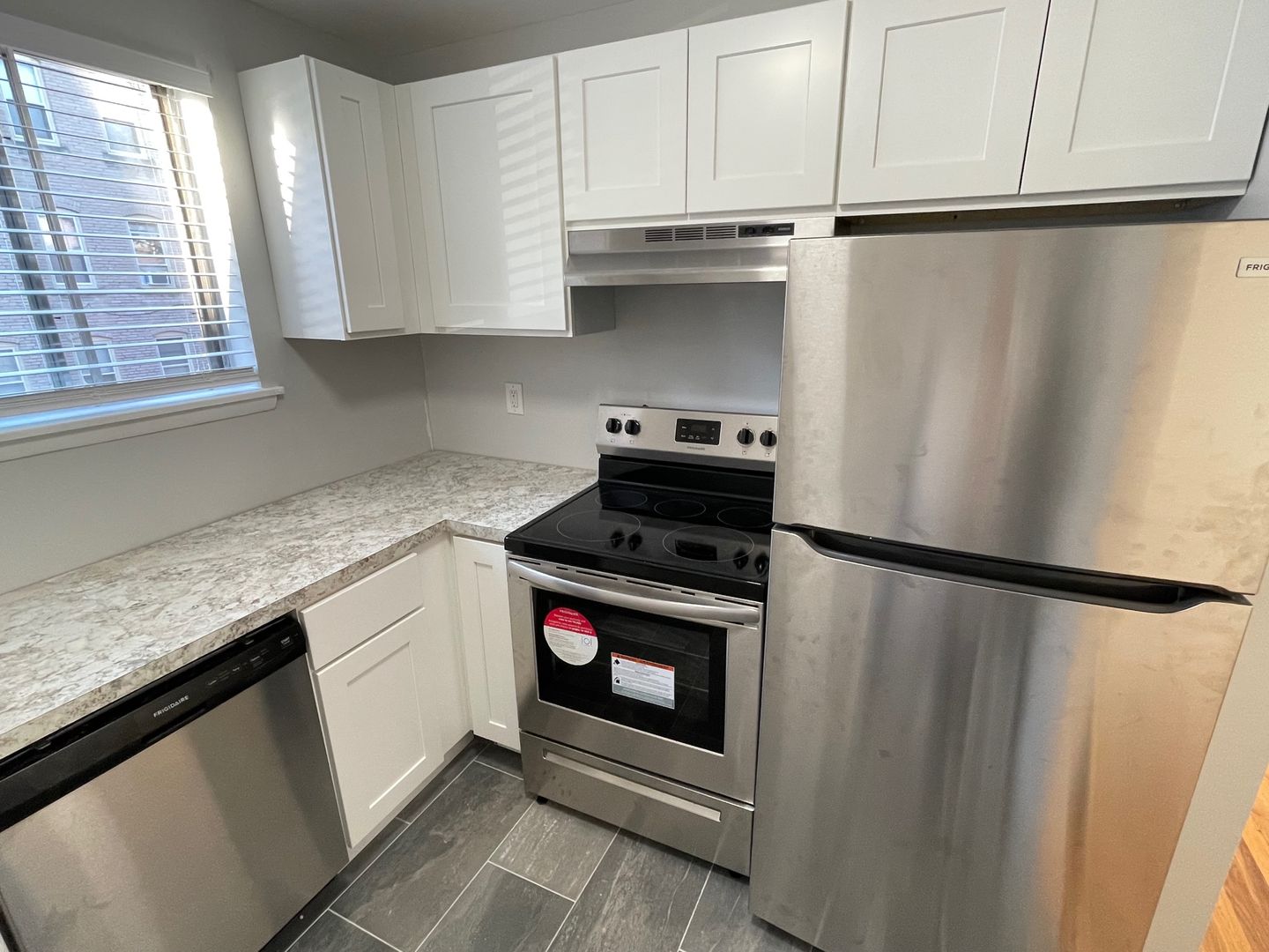 West Hartford Apartment: 698 Farmington Avenue