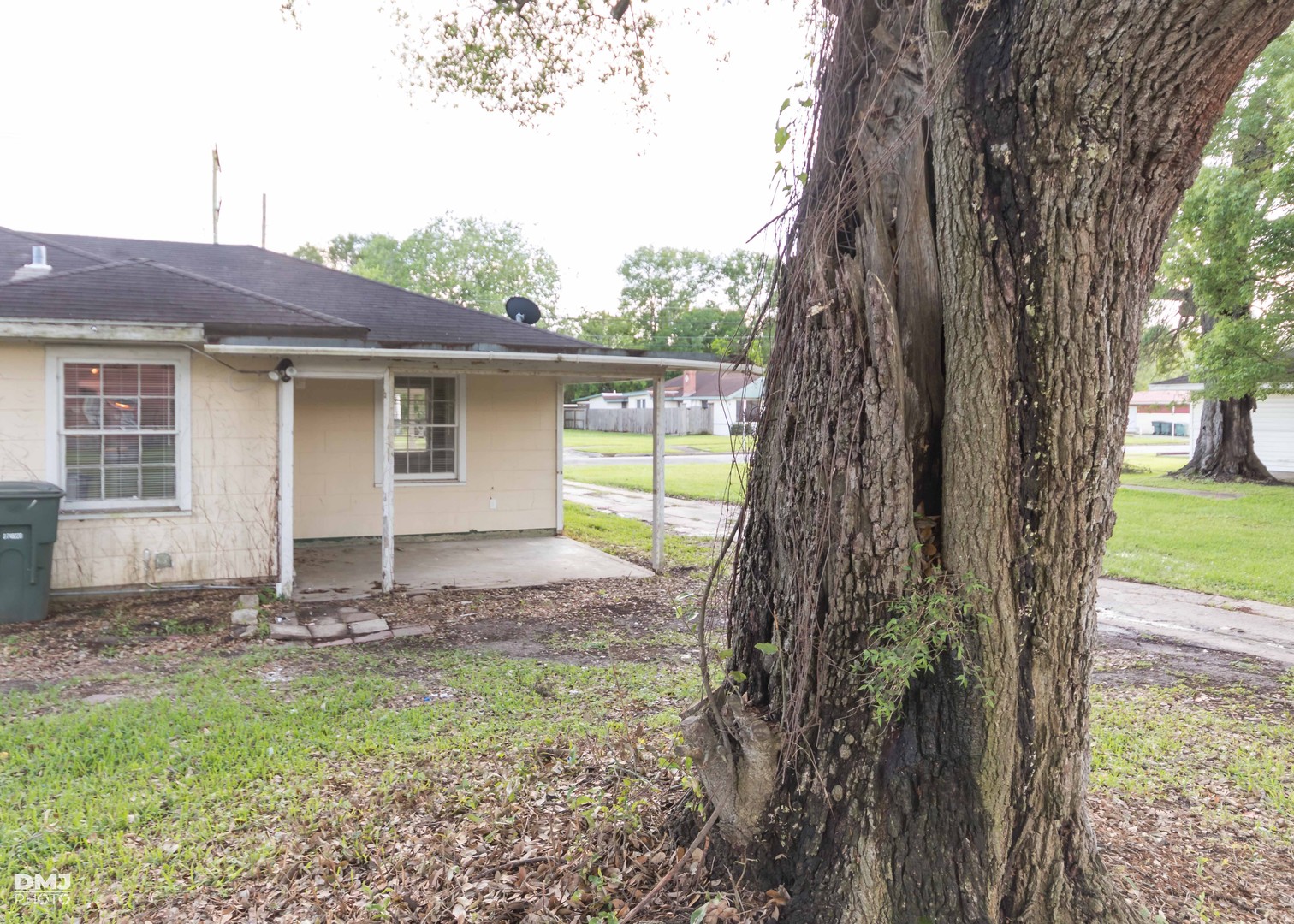 2558 Broadway, Beaumont, TX 77702