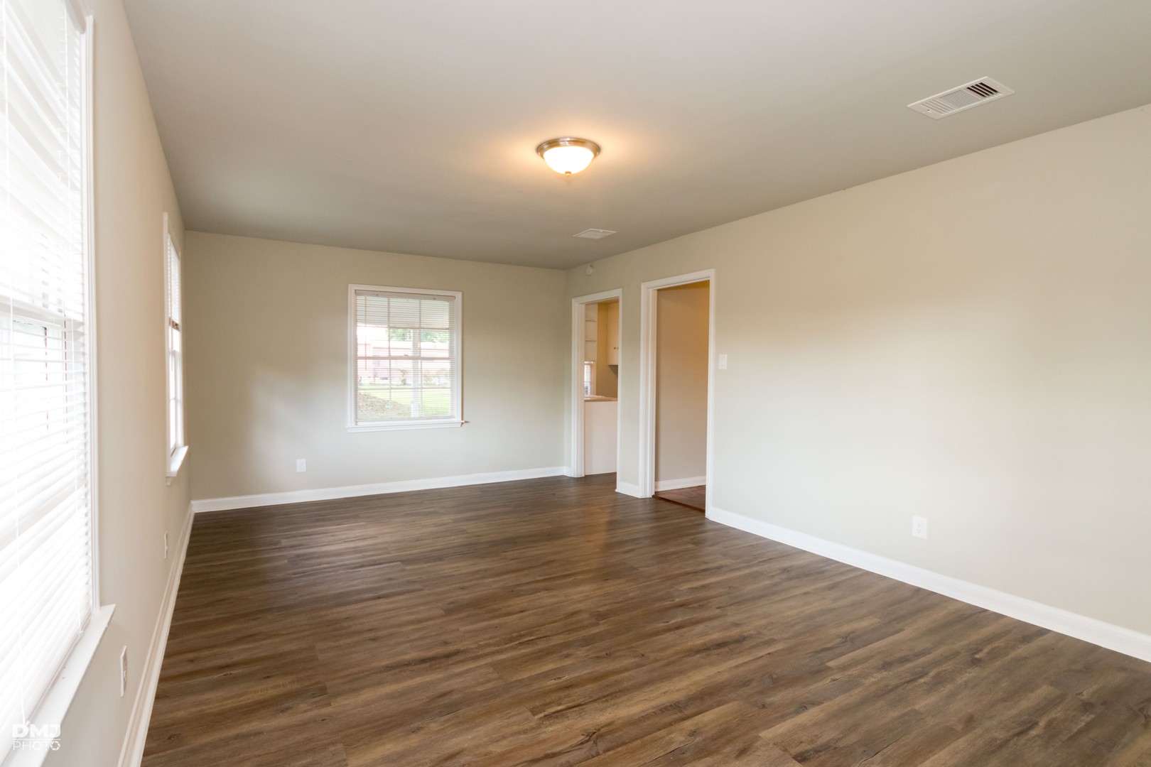 2558 Broadway, Beaumont, TX 77702