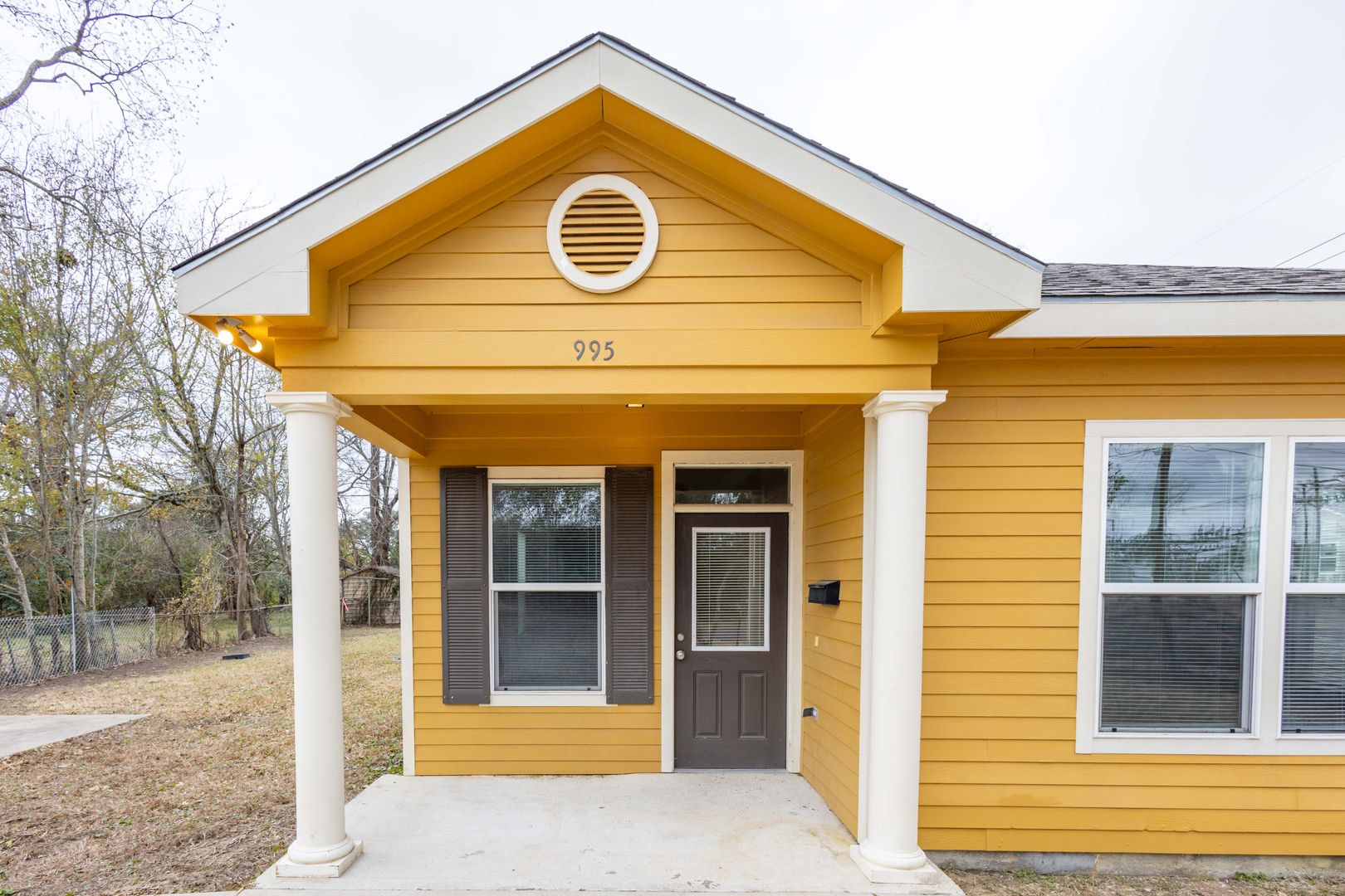 Beaumont House: 995 Ewing St.