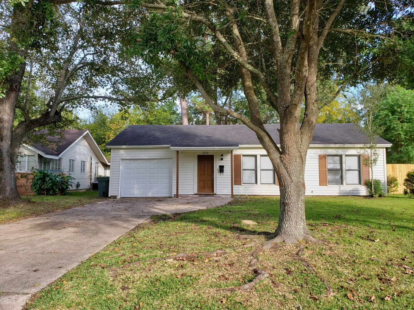 Beaumont House: 3270 Willowood