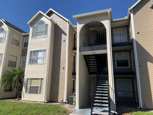 BEAUTIFUL 1/1 Condo Near Millenia Mall! – photo 1