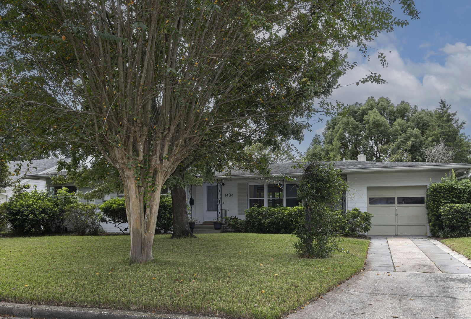 Orlando House: 1434 Roosevelt Street