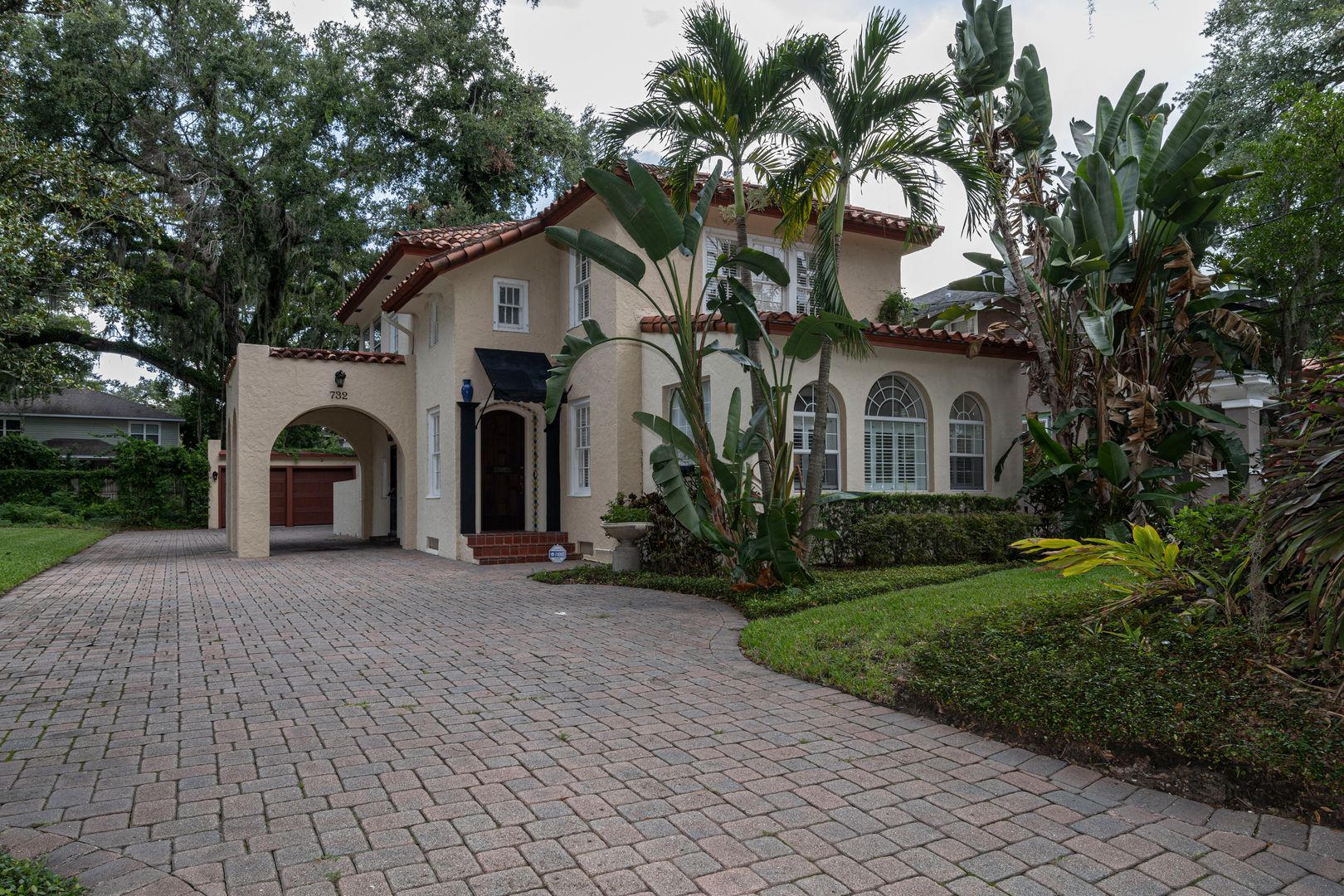 Orlando House: 732 Edgewater Dr.