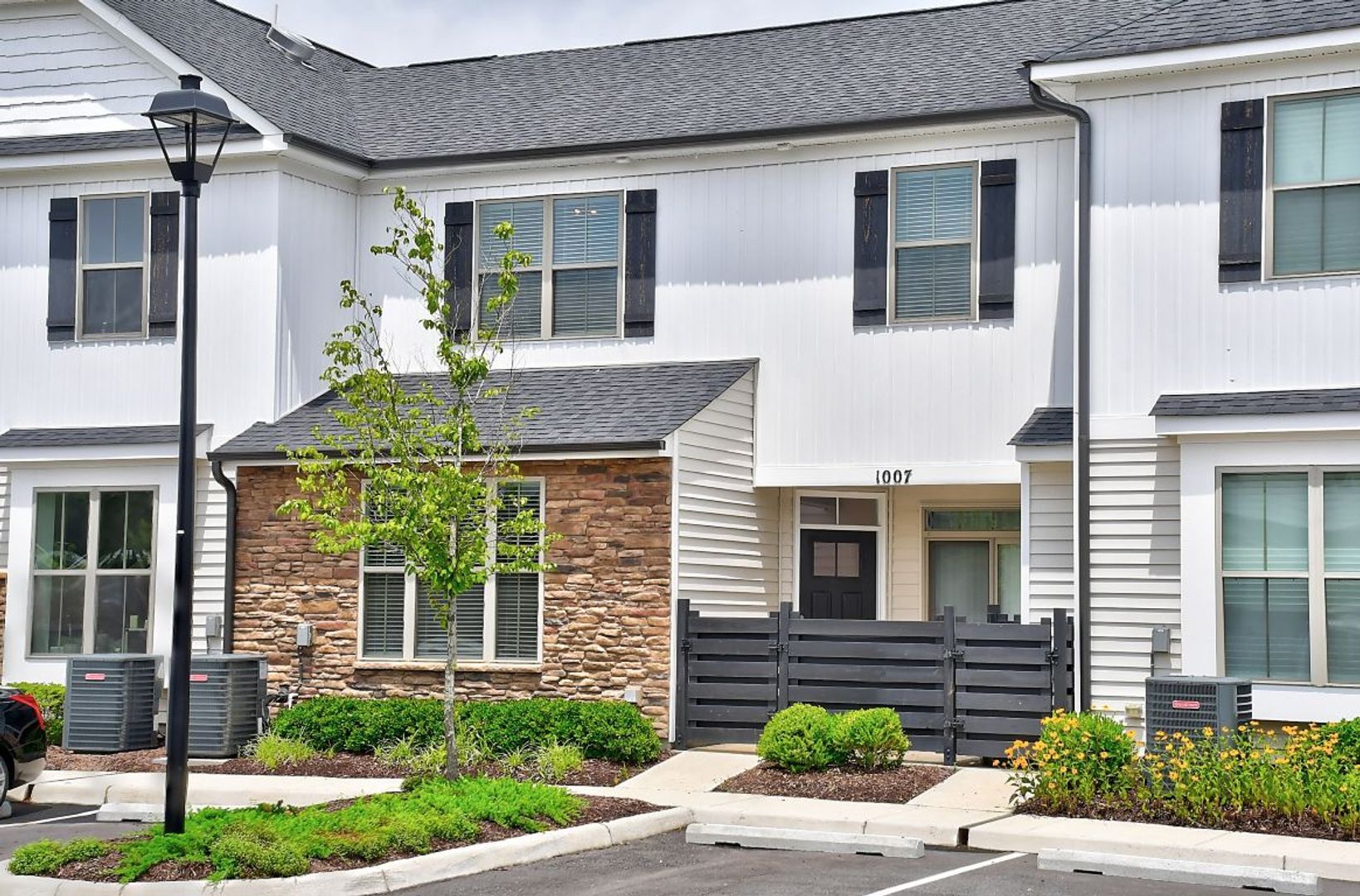 Carrollton House: 1007 Kathy Ann Way West