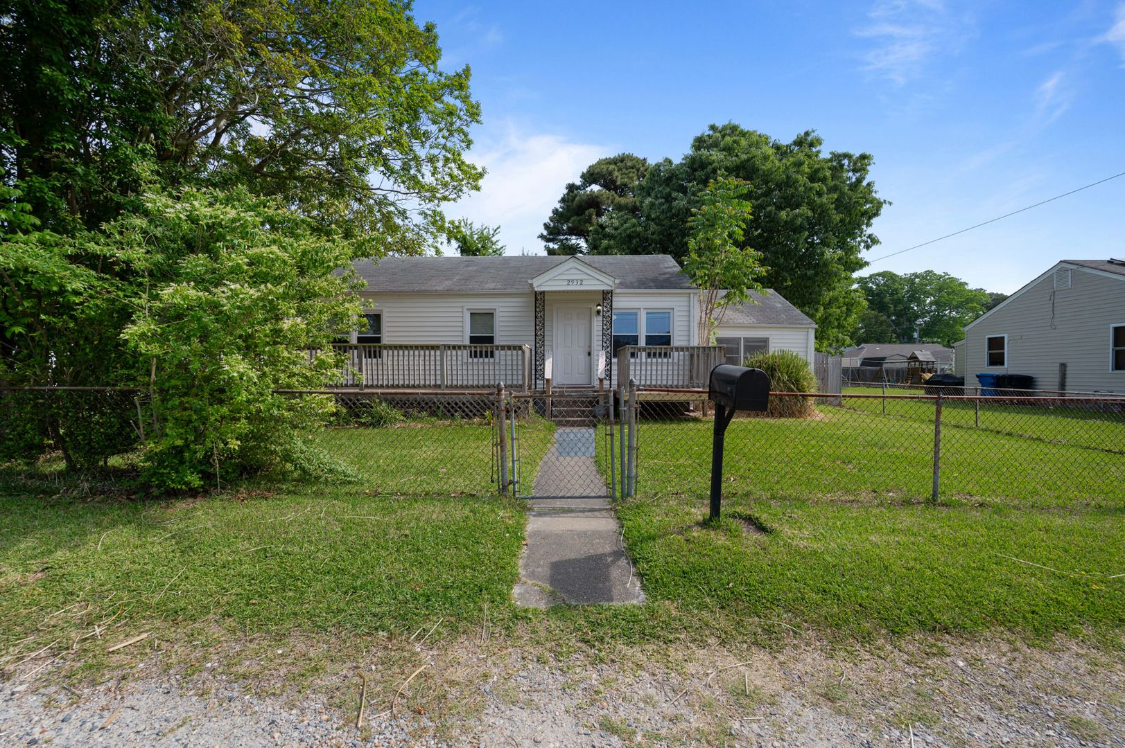 Virginia Beach House: 2932 Mars St