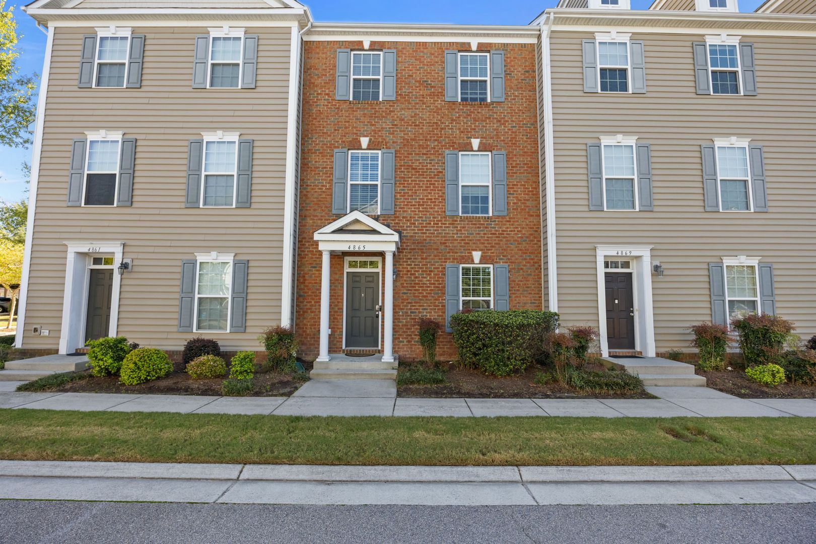 Virginia Beach Condo: 4865 Travertine Ave