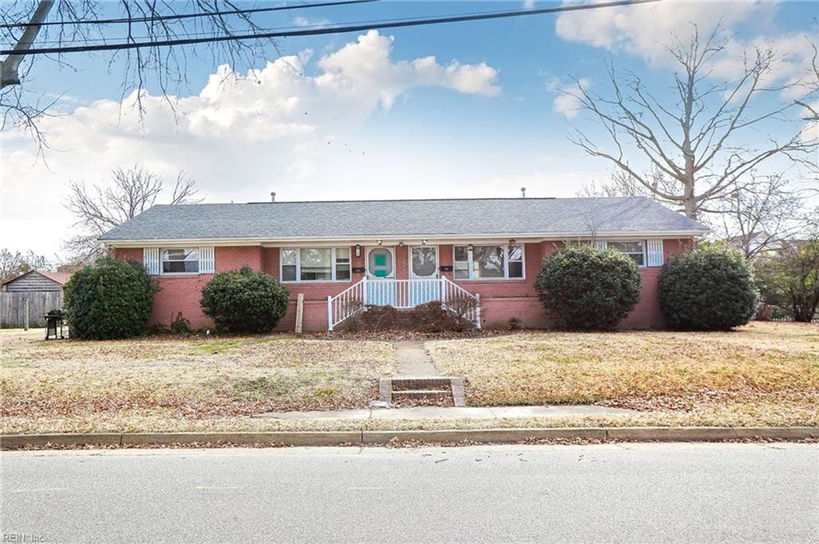 Hampton House: 2 Polaris St Unit A