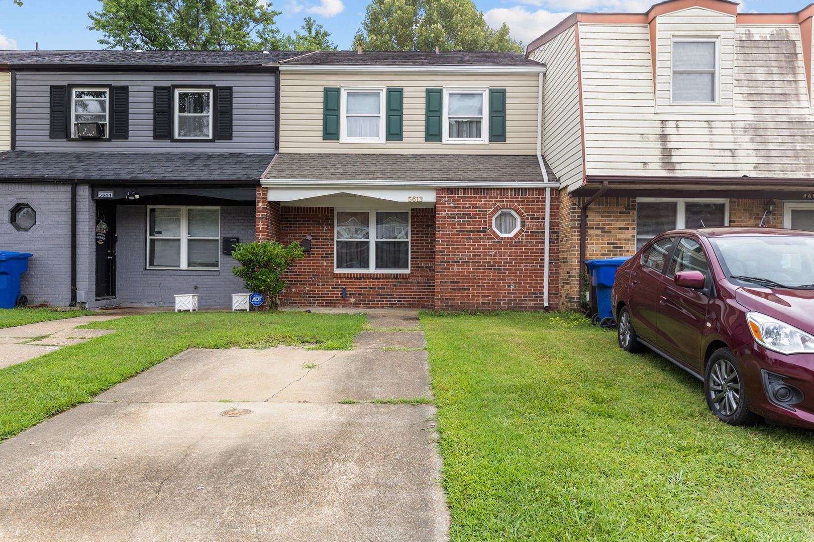 Virginia Beach Townhome: 5613 Banbury Ct