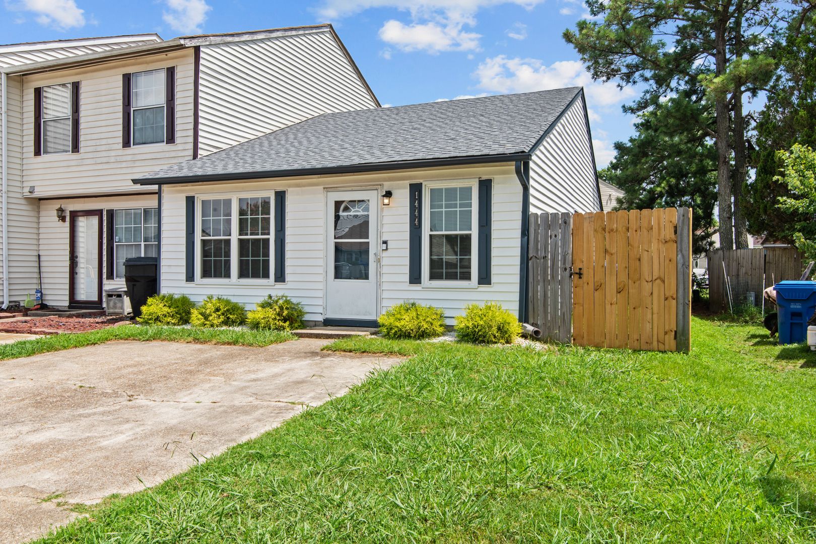 Virginia Beach House: 1444 Sangaree Circle