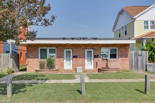 Beach Life Starts Here: Live Blocks from the Sand & Surf in this 1BR/1BA Bungalow! – photo 1