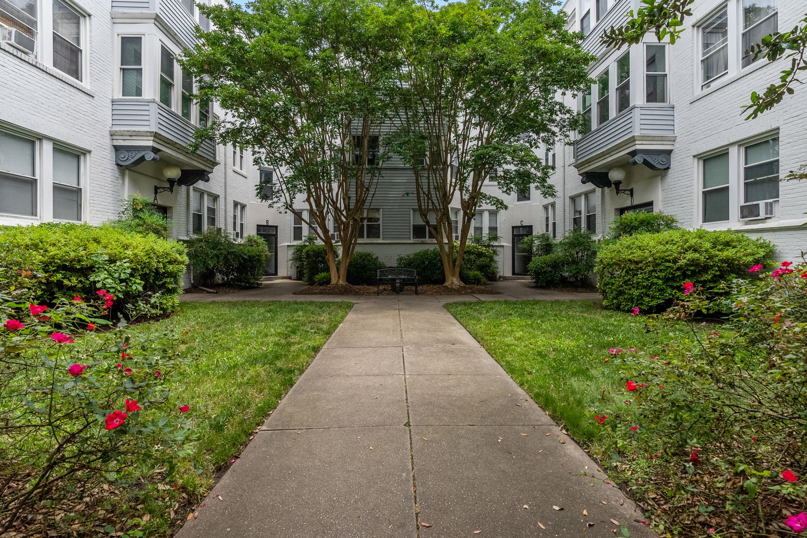 Norfolk Condo: 800 W Princess Anne Road